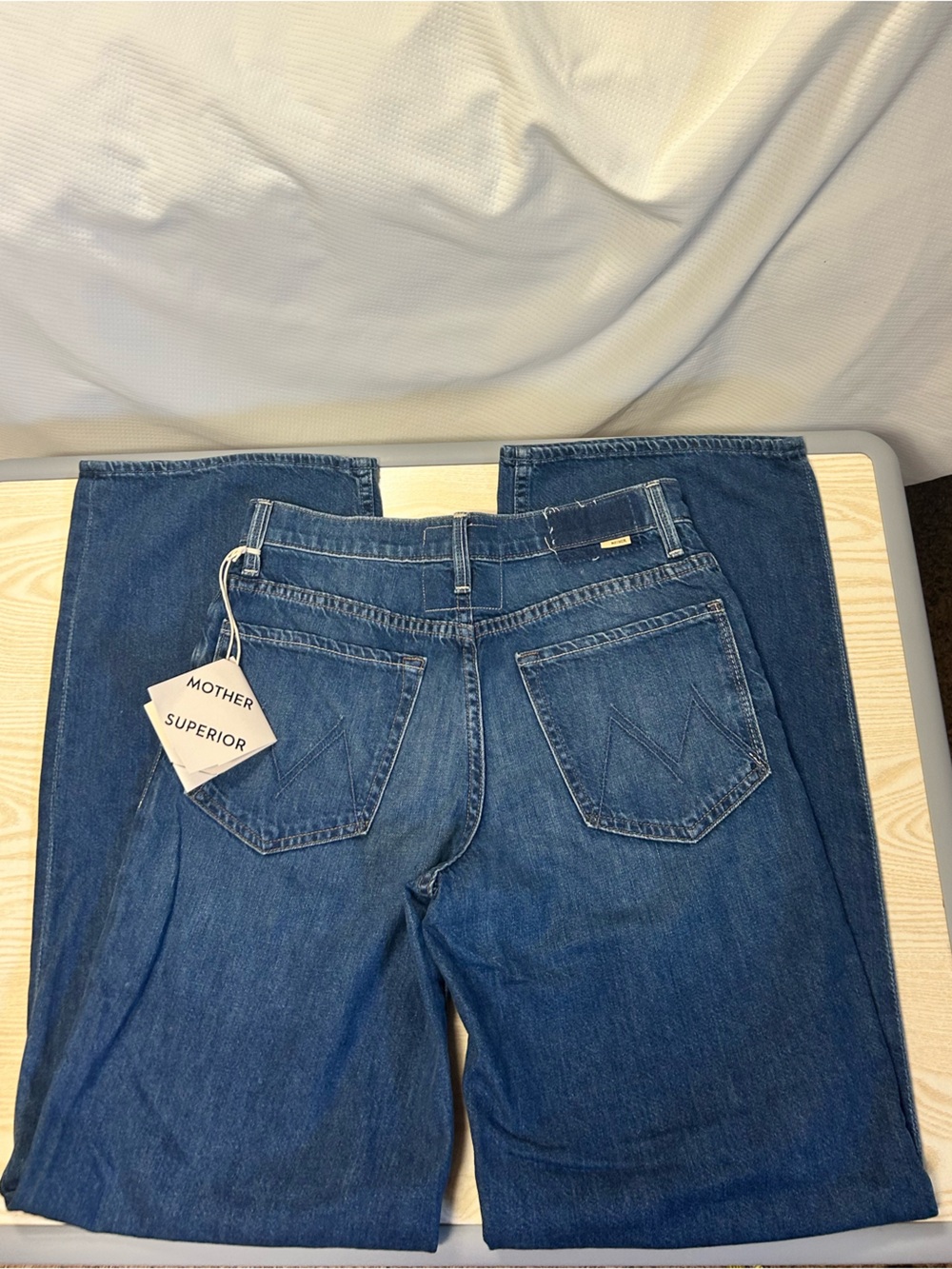 MOTHER The Spinner Zip Sneak Wide Leg Flare Jeans in Dark Blue Denim - Picture 2 of 9